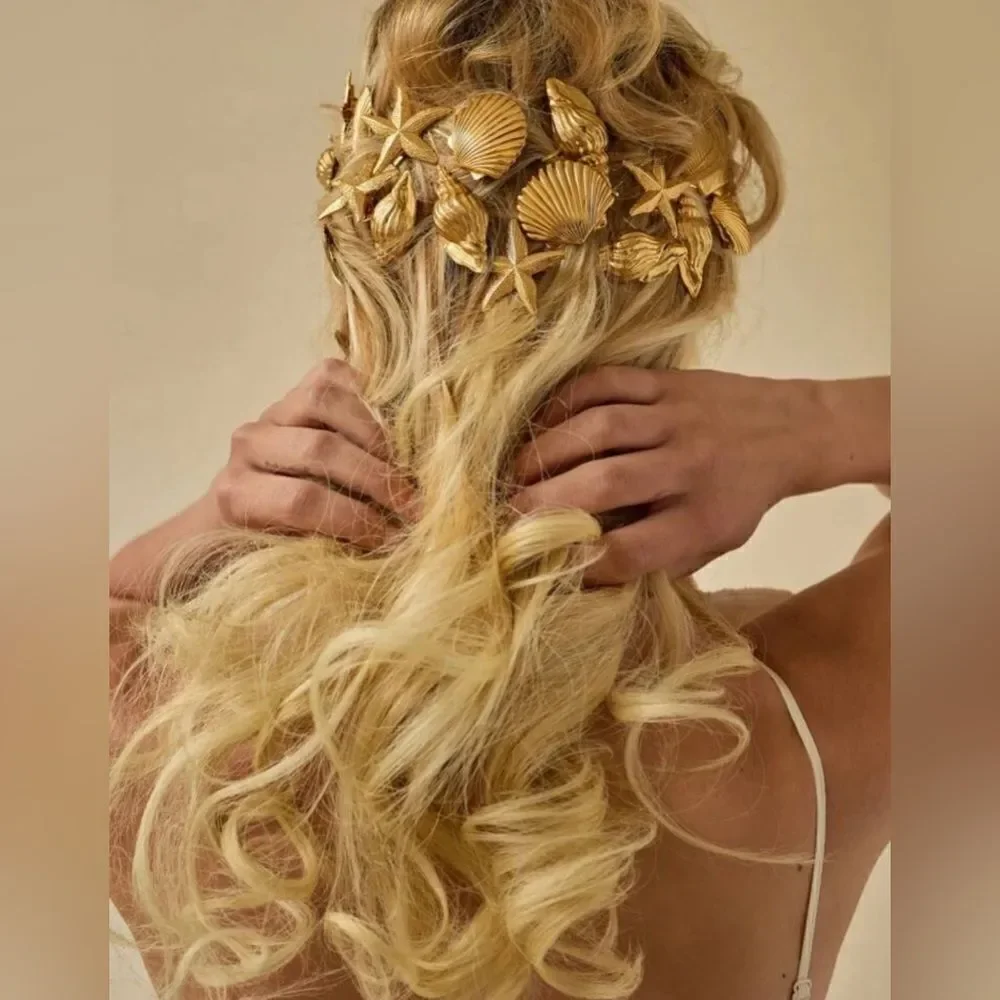 Seashell hair clip M1149